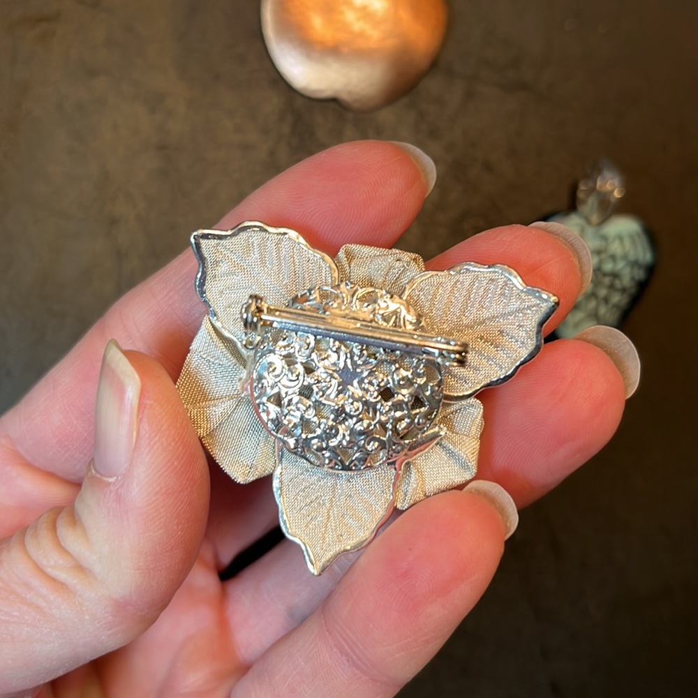 Perfect condition 2 brooches and one pendent - Picture 12 of 13